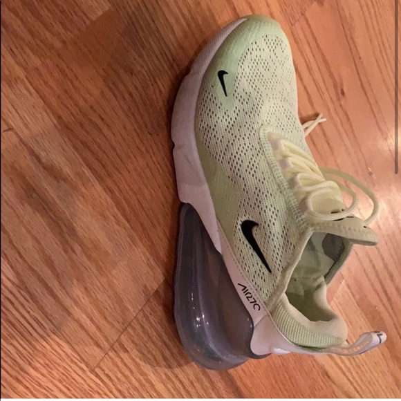 Nike shoes , lime green, size woman’s 6 - Picture 3 of 3